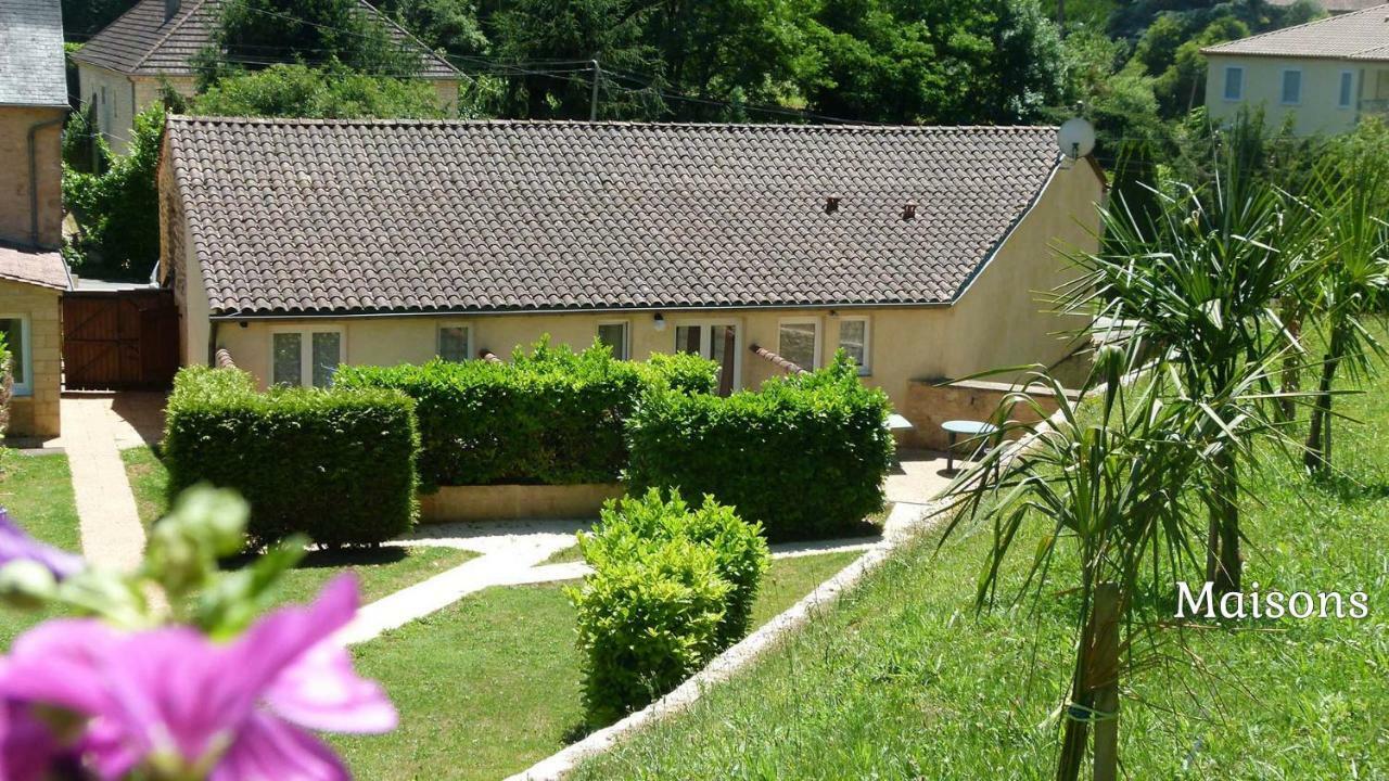 Petites Maisons Avec Piscine Сарла-ла-Канеда Экстерьер фото